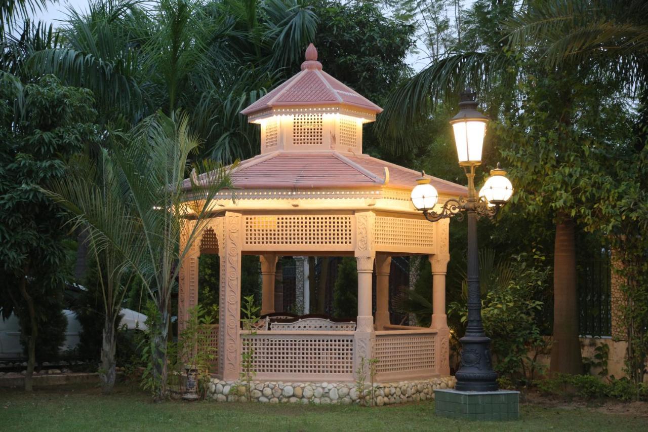 Hotel Mann The Palm Retreat Lucknow Exterior foto
