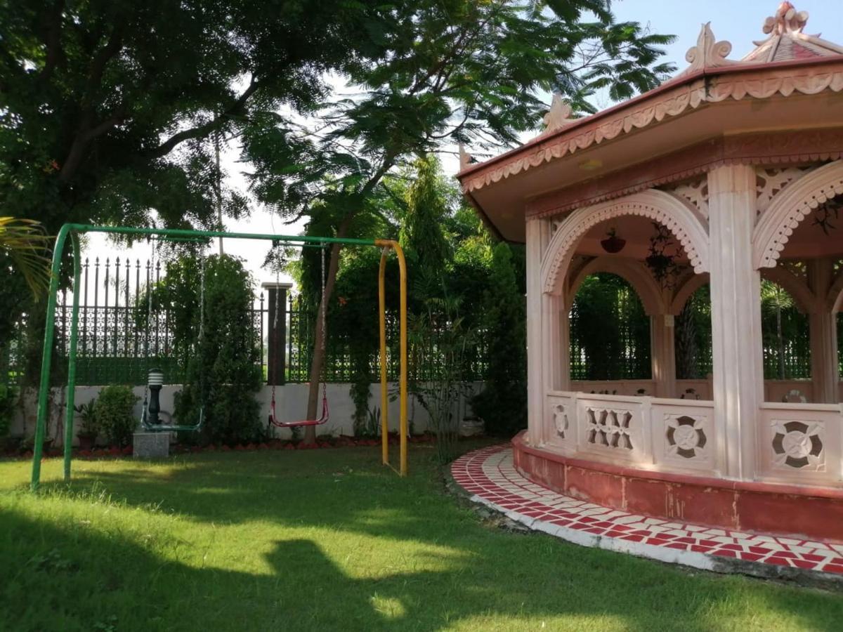 Hotel Mann The Palm Retreat Lucknow Exterior foto