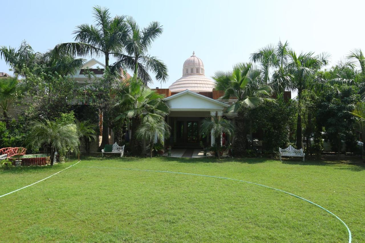 Hotel Mann The Palm Retreat Lucknow Exterior foto
