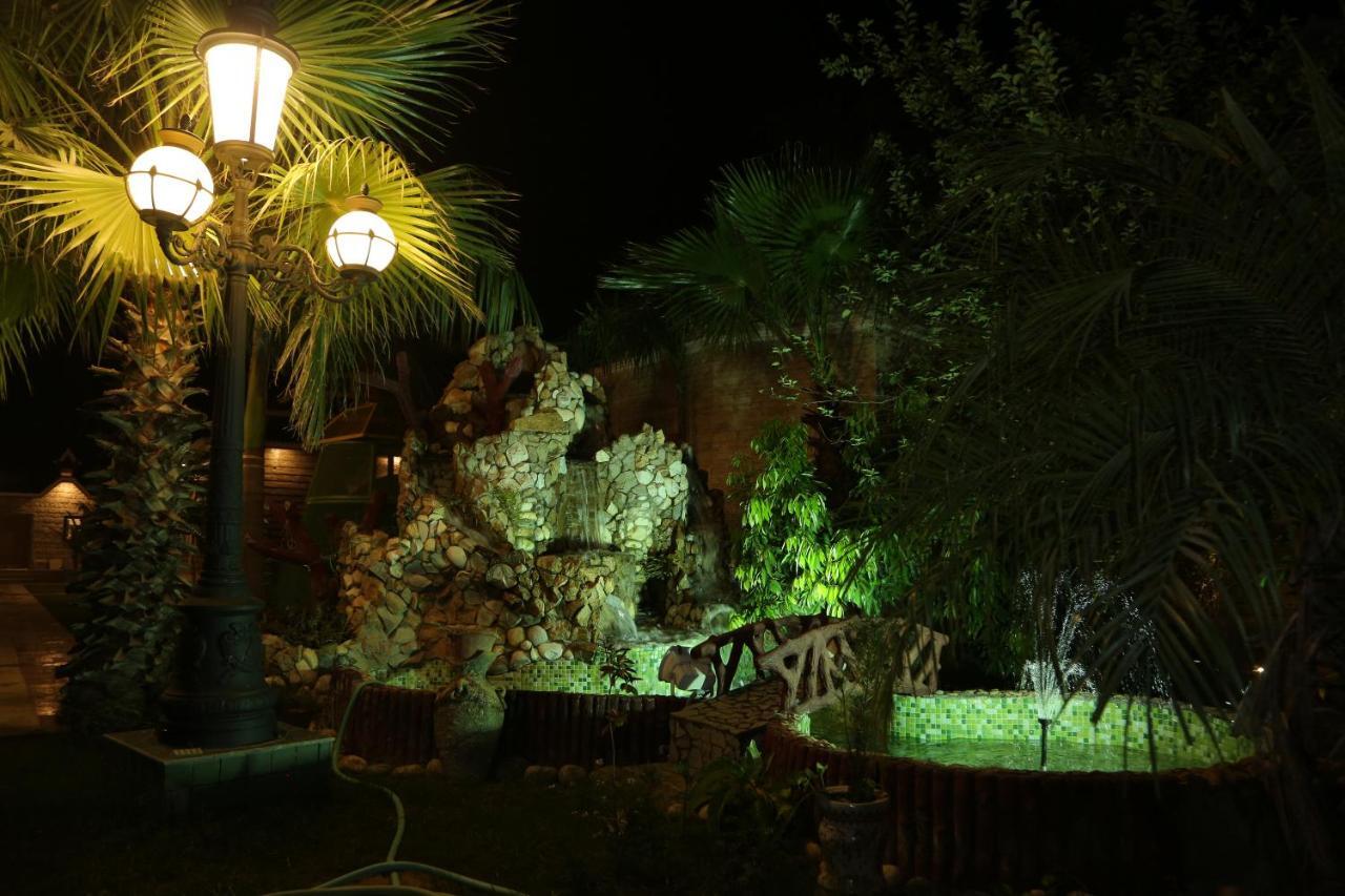 Hotel Mann The Palm Retreat Lucknow Exterior foto